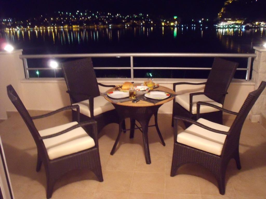 Apartment Fjord Waterfront Kotor Exteriér fotografie