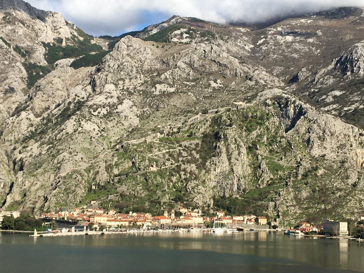 Apartment Fjord Waterfront Kotor Exteriér fotografie